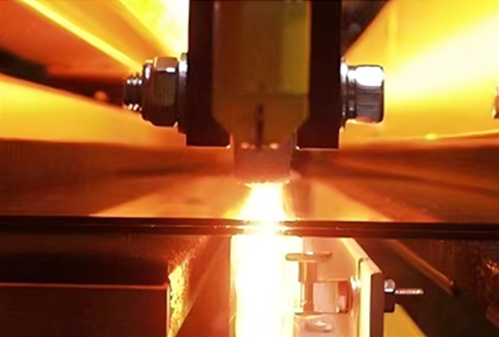 Infrared lamp for glass slumping